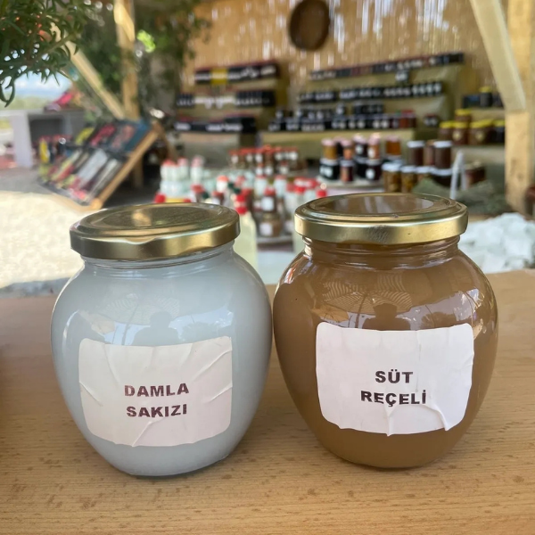 1 Adet Süt Reçeli 1 Adet Damla Sakızı